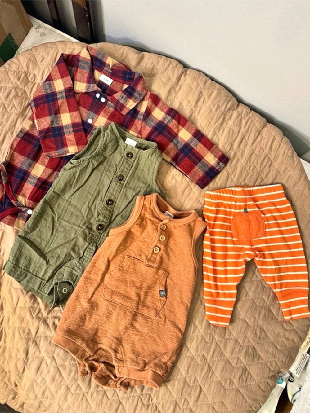 Baby 4-Piece Outfit Set in Orange & Red
